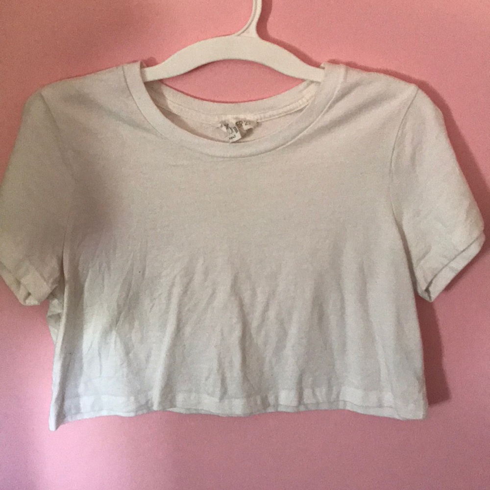 White crop top from forever 21
